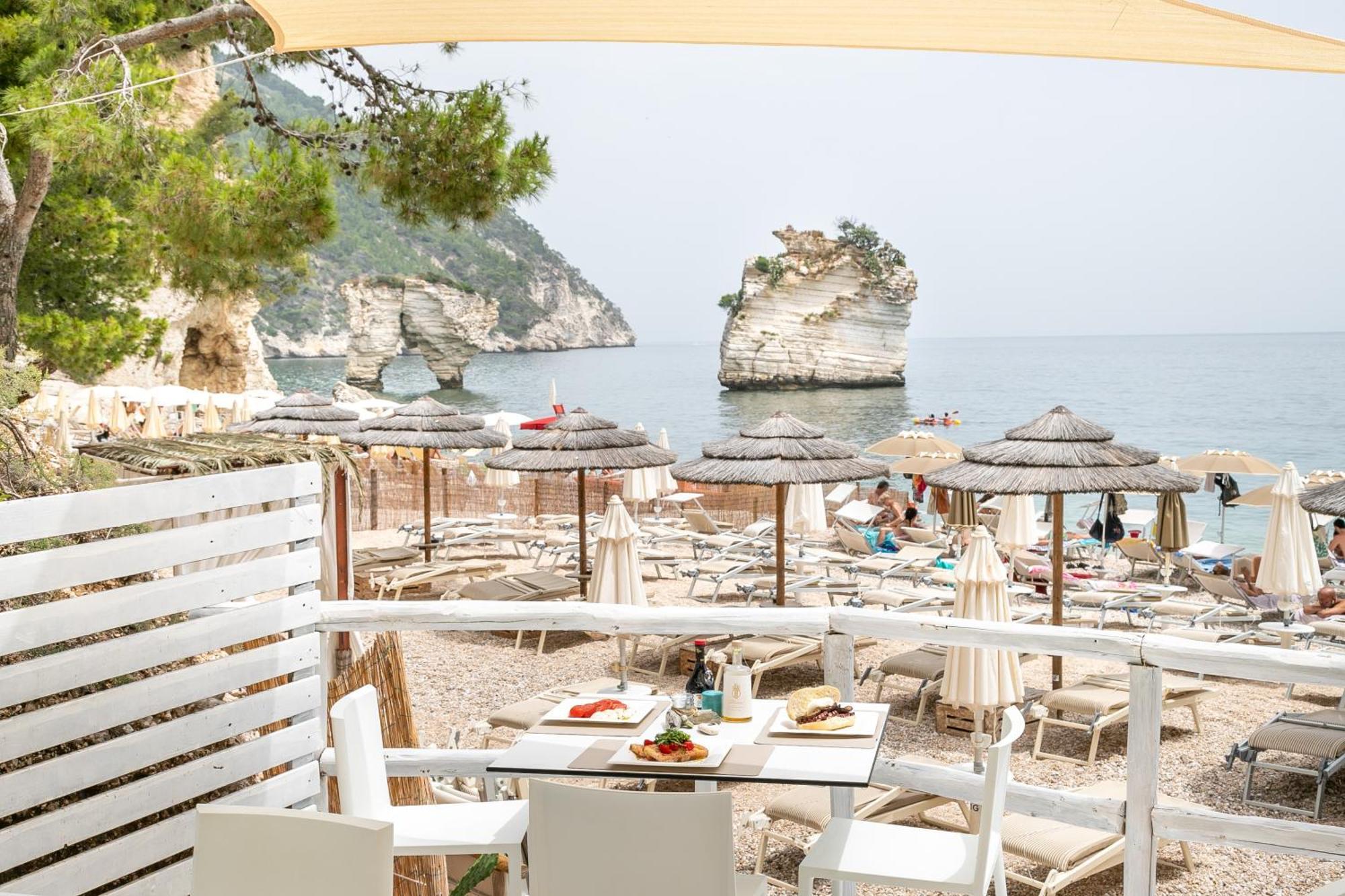 Ah Premium Baia Dei Faraglioni Mattinata Exterior foto