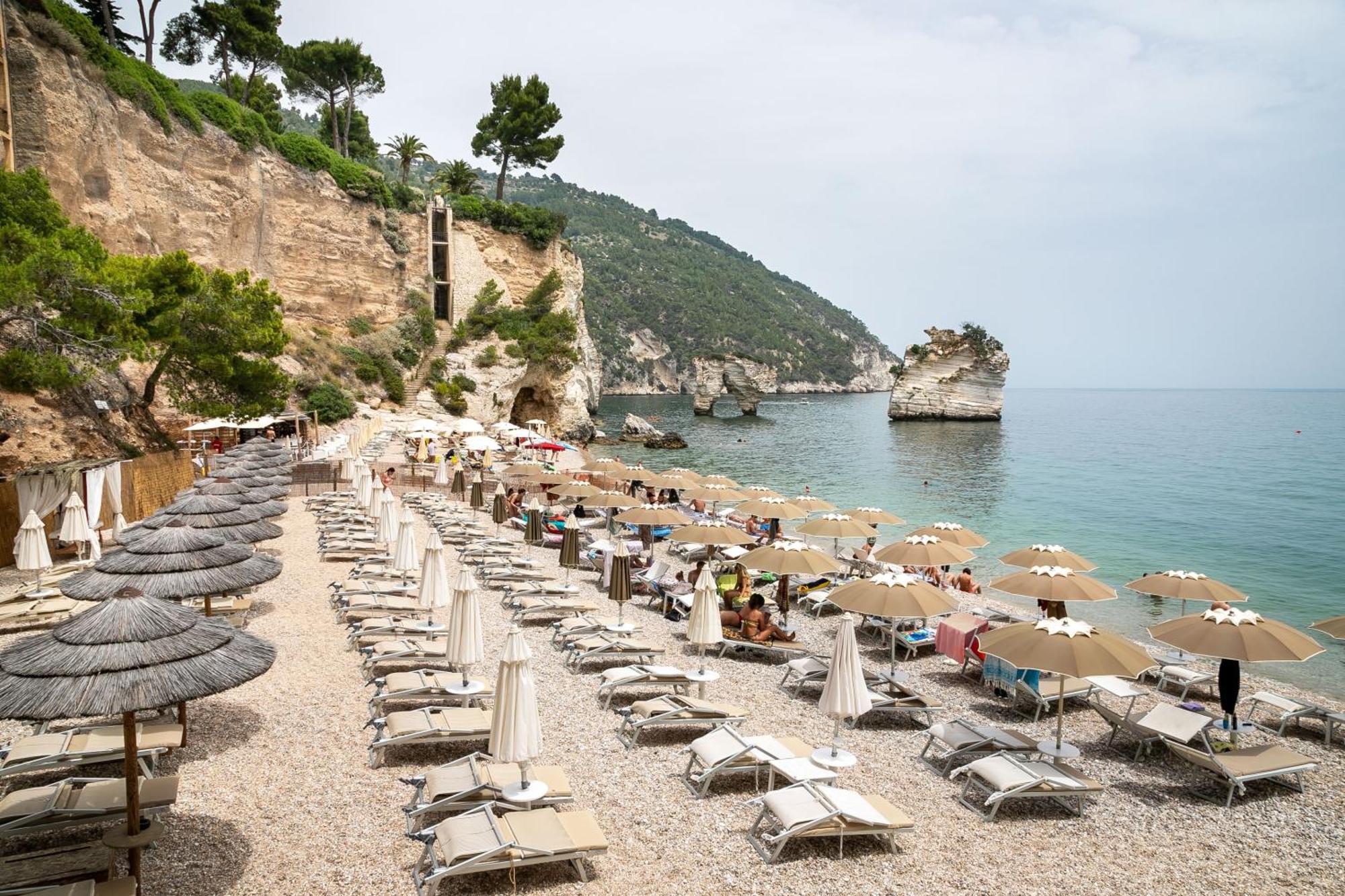 Ah Premium Baia Dei Faraglioni Mattinata Exterior foto