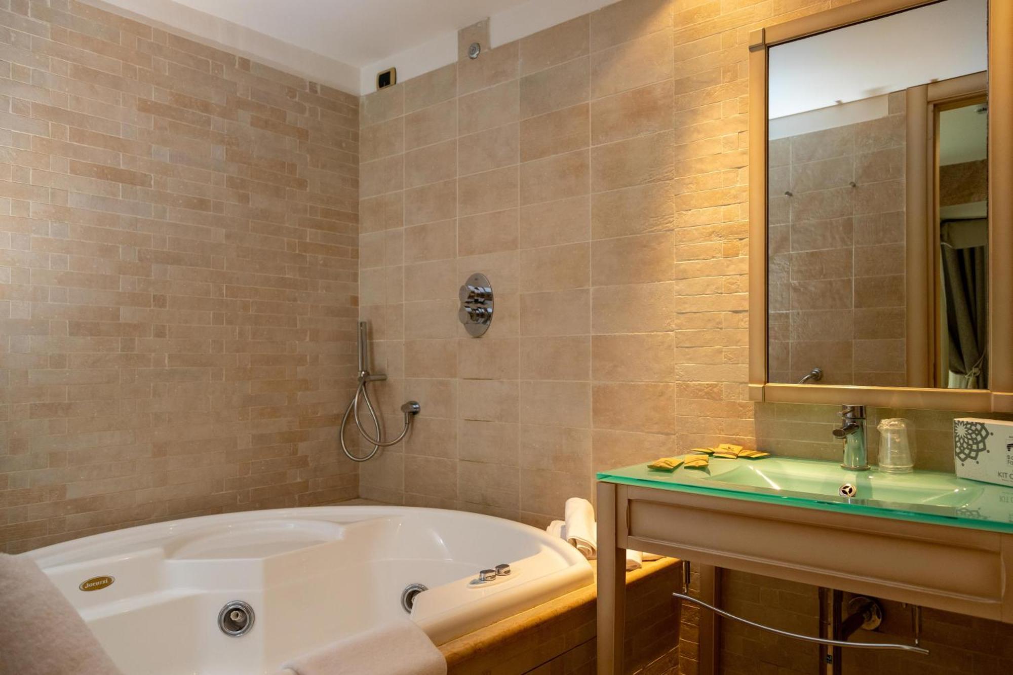 Ah Premium Baia Dei Faraglioni Mattinata Exterior foto