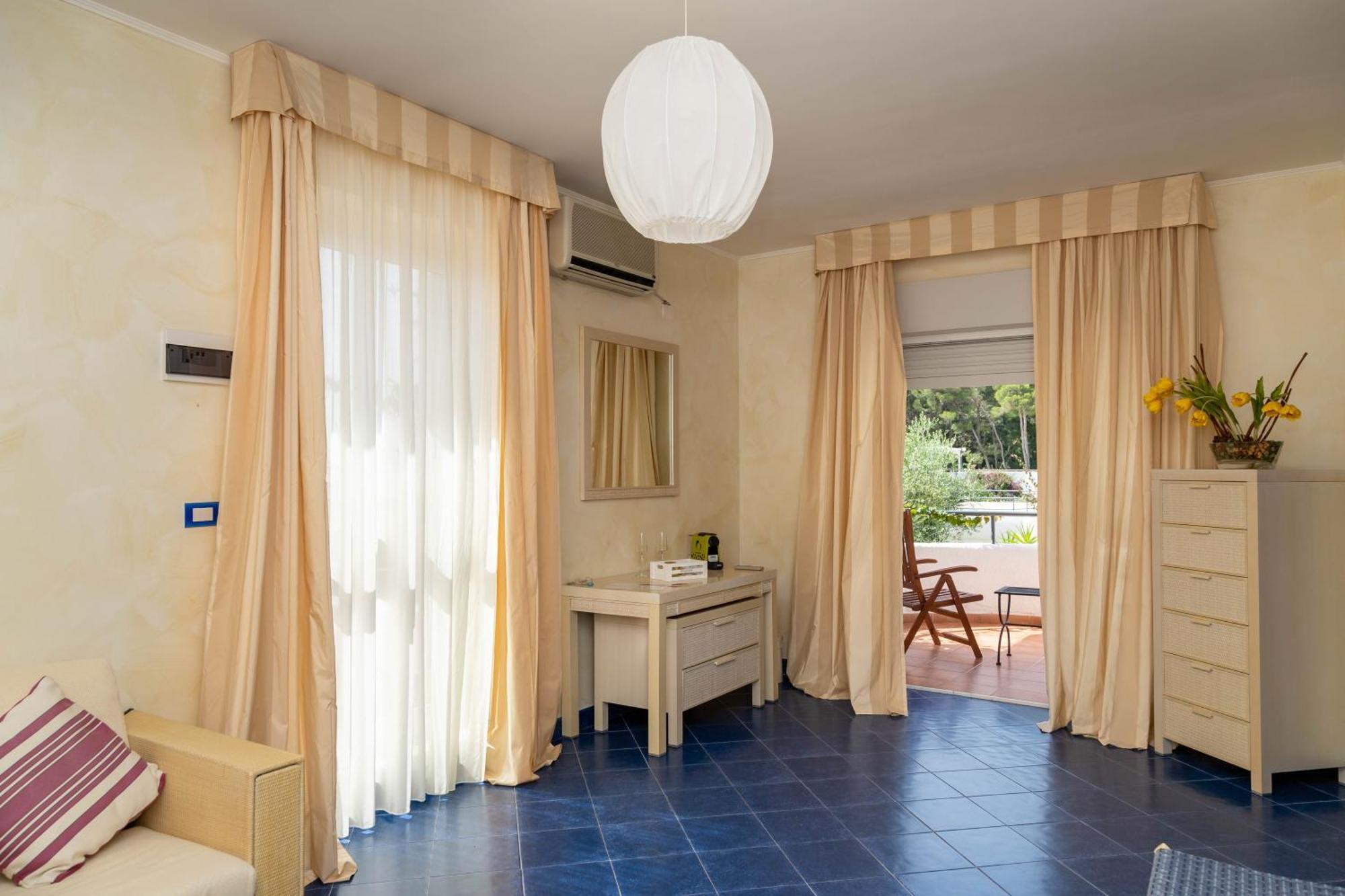 Ah Premium Baia Dei Faraglioni Mattinata Exterior foto